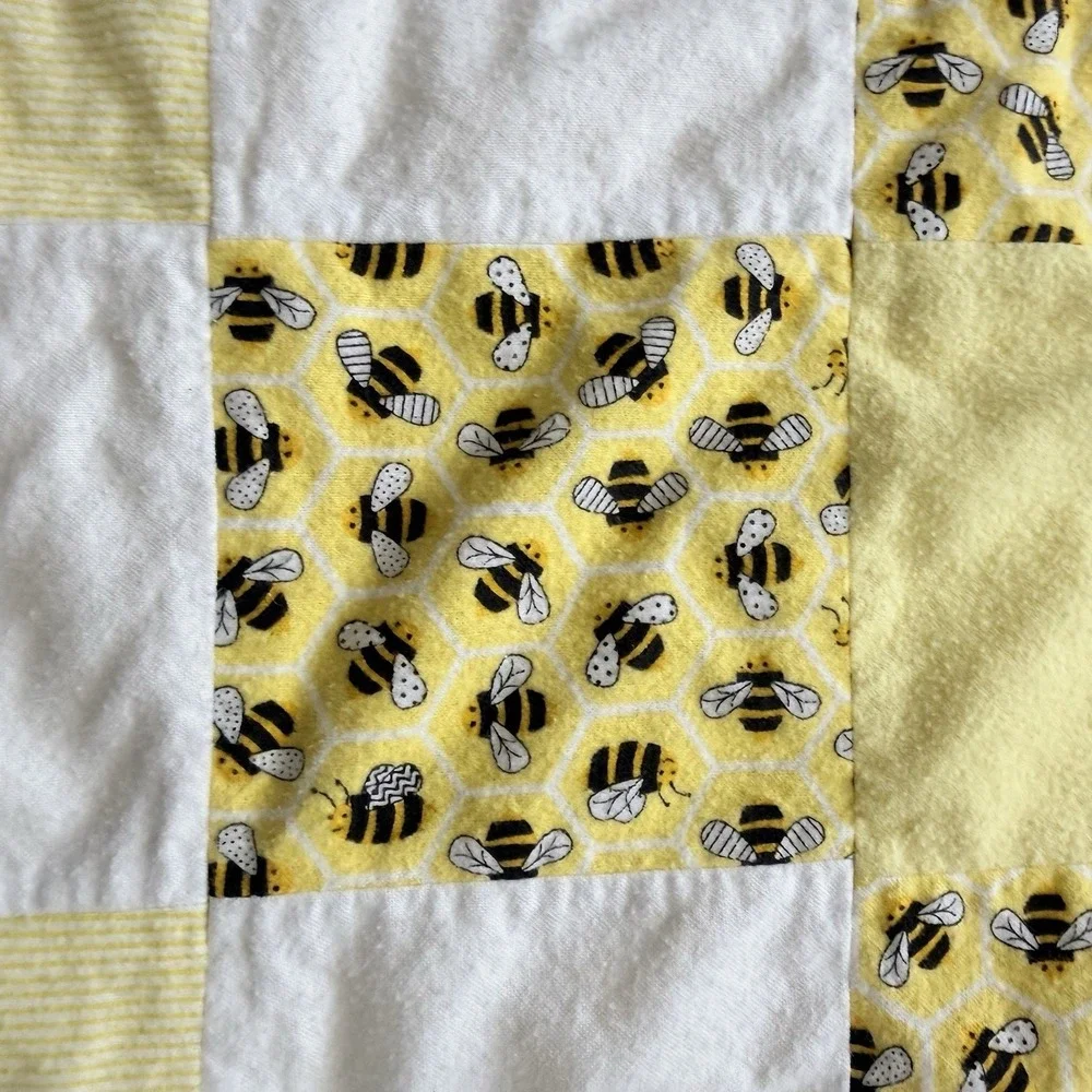 Handmade‎ Bee Baby Quilt Blanket Yellow Black 46x56